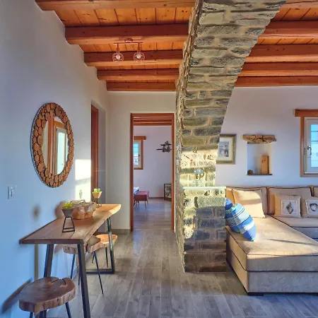 Stella, Lefkes Paros レフケス