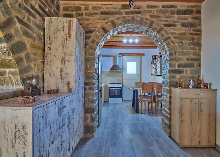 Stella, Lefkes Paros Lefkes (Paros)