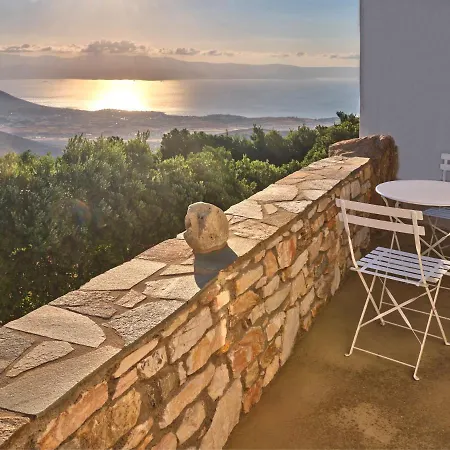 Stella, Lefkes Paros *